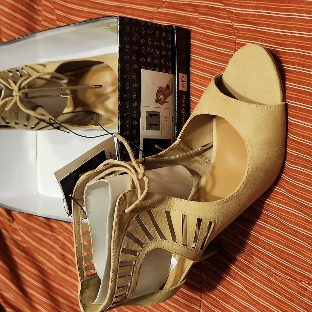 NWT Stylish Taupe Suede DV Lace-Up Dress Sandals